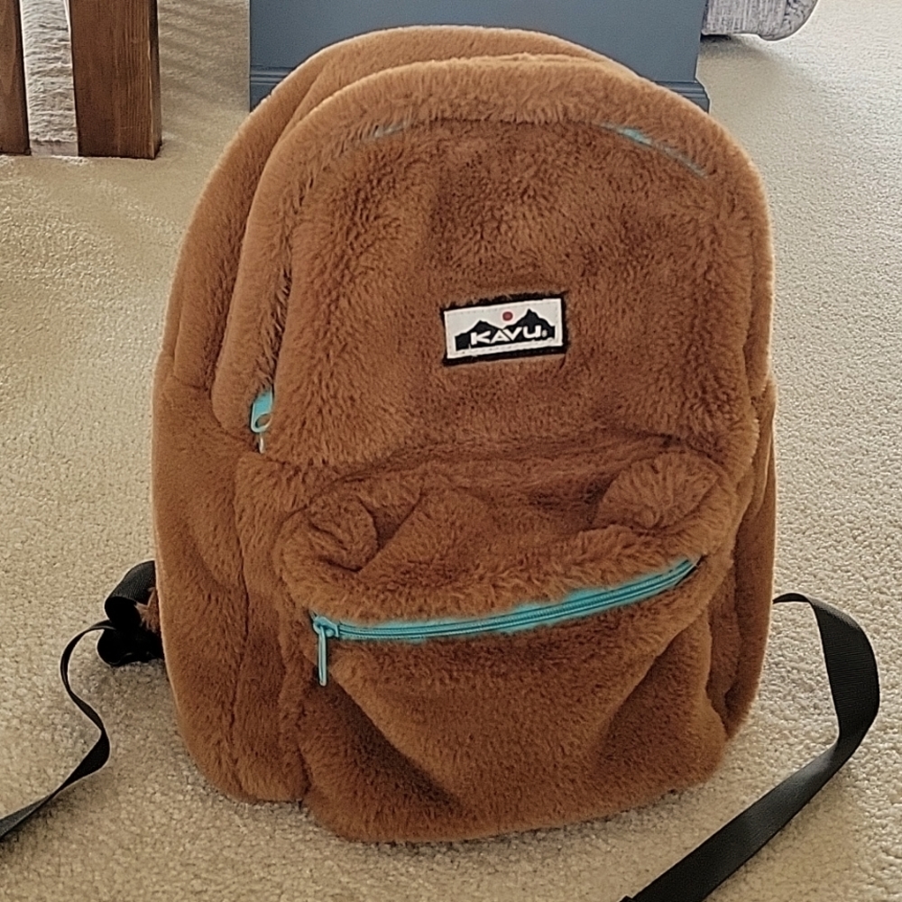 Kavu faux fur backpack